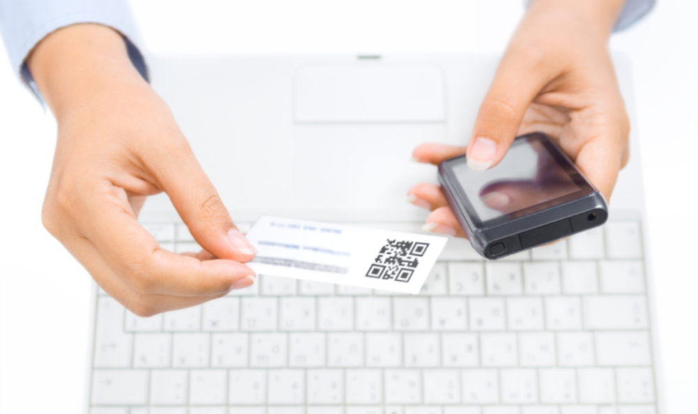 Modern Business Cards: Where Print Meets Technology